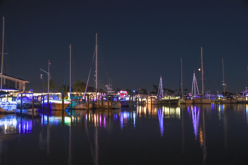 Mariners_HolidayBoatParade